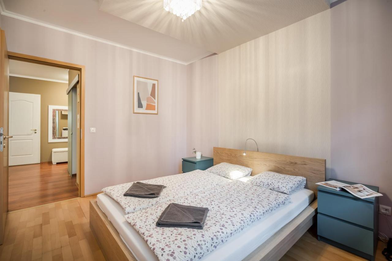 Apartment Downtown Karpat 9 Budapest Eksteriør billede