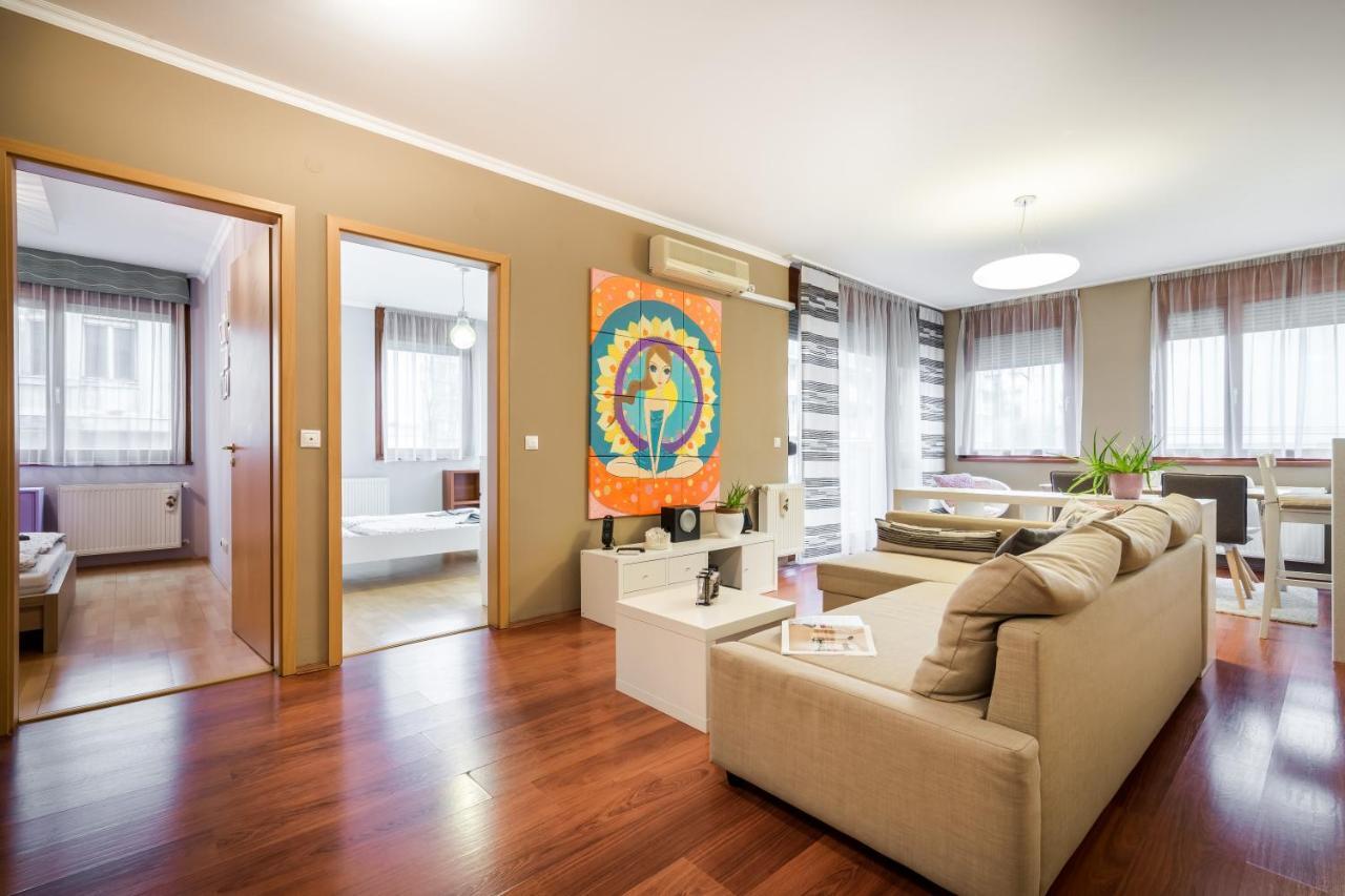 Apartment Downtown Karpat 9 Budapest Eksteriør billede