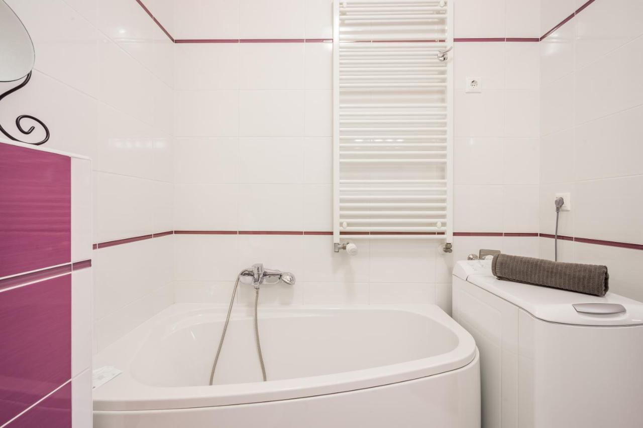 Apartment Downtown Karpat 9 Budapest Eksteriør billede