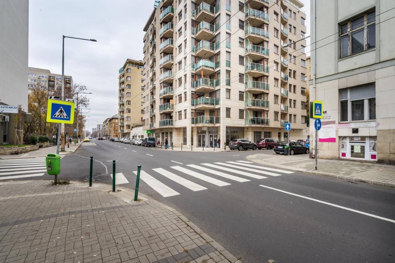 Apartment Downtown Karpat 9 Budapest Eksteriør billede
